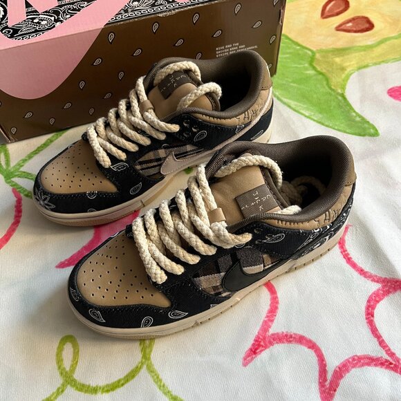 Nike Dunk Low Premium SB X Travis Scott Cactus Jack - Picture 1 of 7